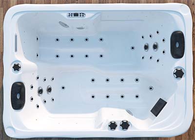 Langtextfoto-Outdoor-Whirlpool-2-Personen