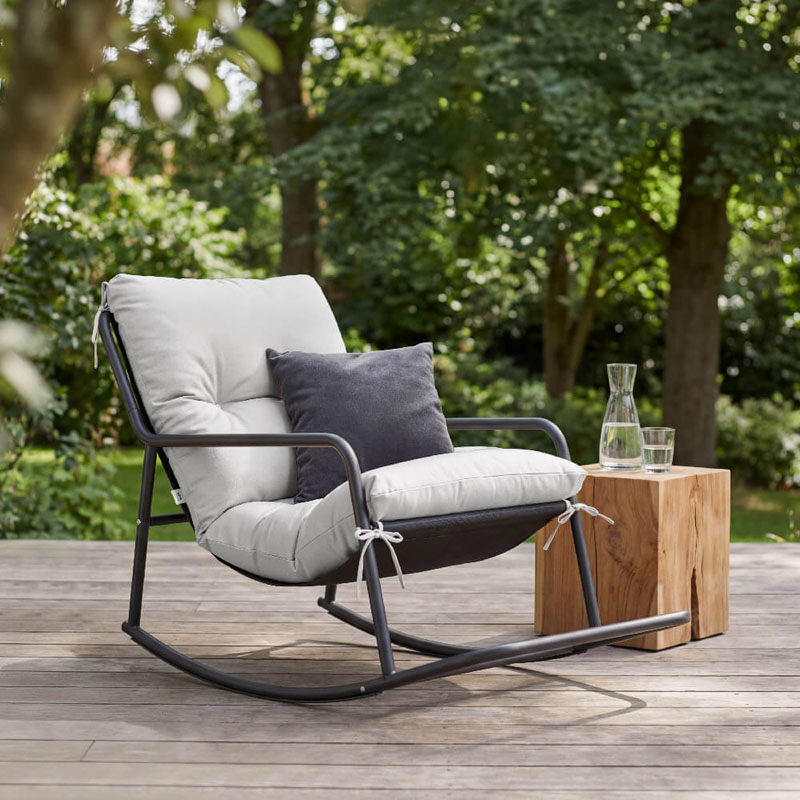 Alevio Outdoor Schaukelstuhl schwarz