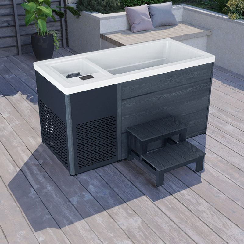 Outdoor Badewanne River mit Treppe inkl. Abdeckung